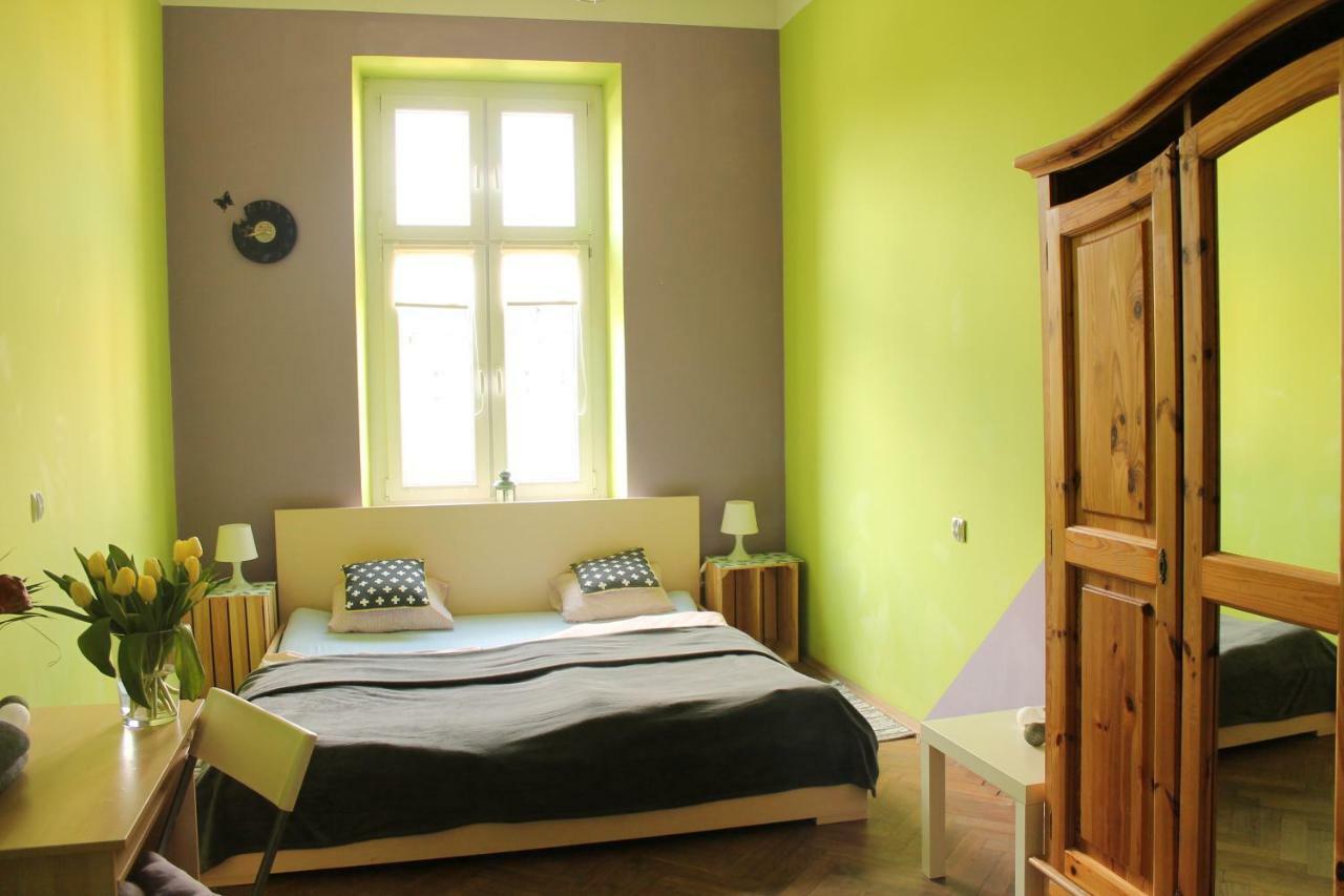 Hostel Centrum Sabot Красков Екстериор снимка